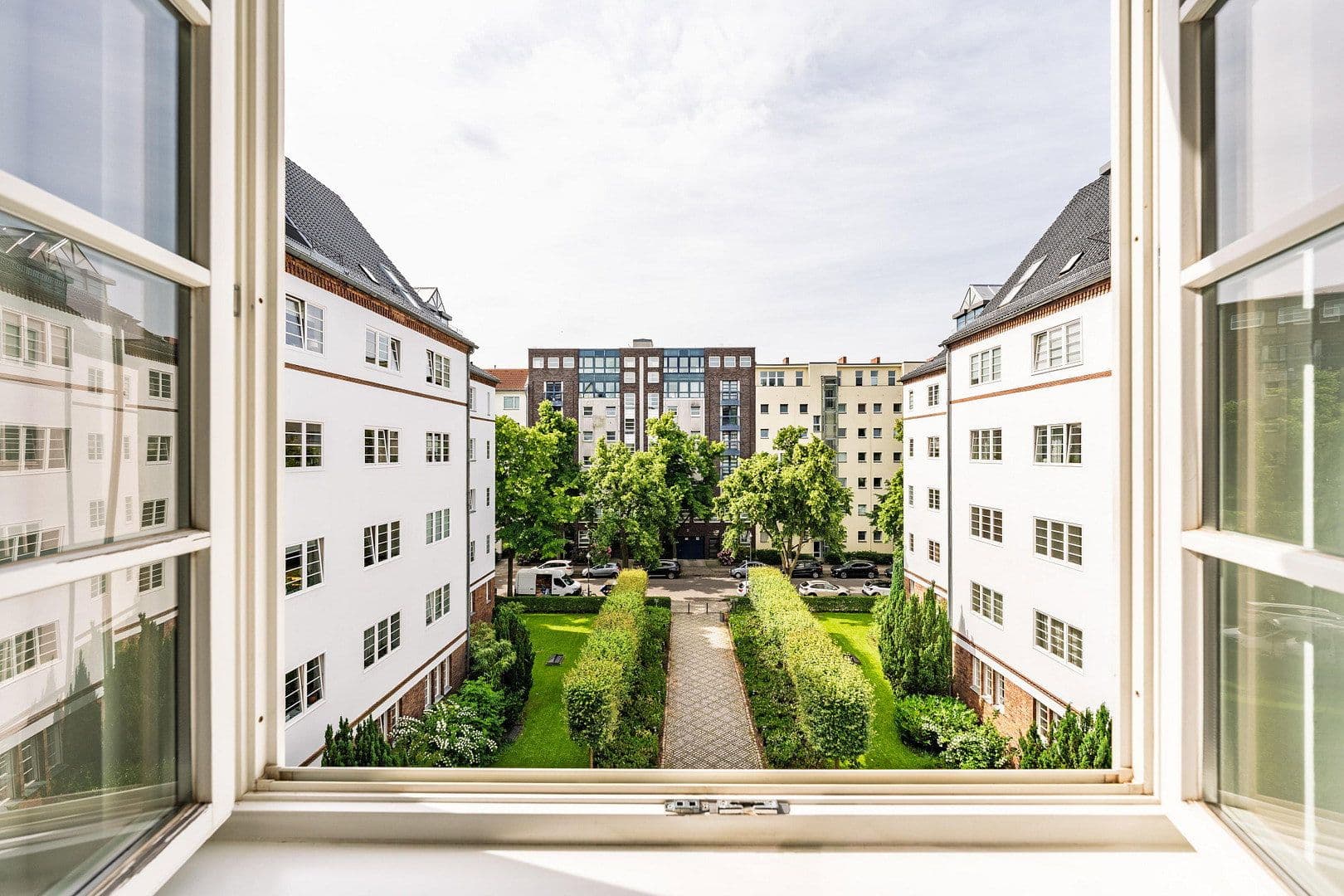 Predaj bytu 4-izbový 148 m², Düsseldorfer Str. 34, Berlin, Berlín Predaj bytu 4-izbový 148 m², Düsseldorfer Str. 34, Berlin, Berlín