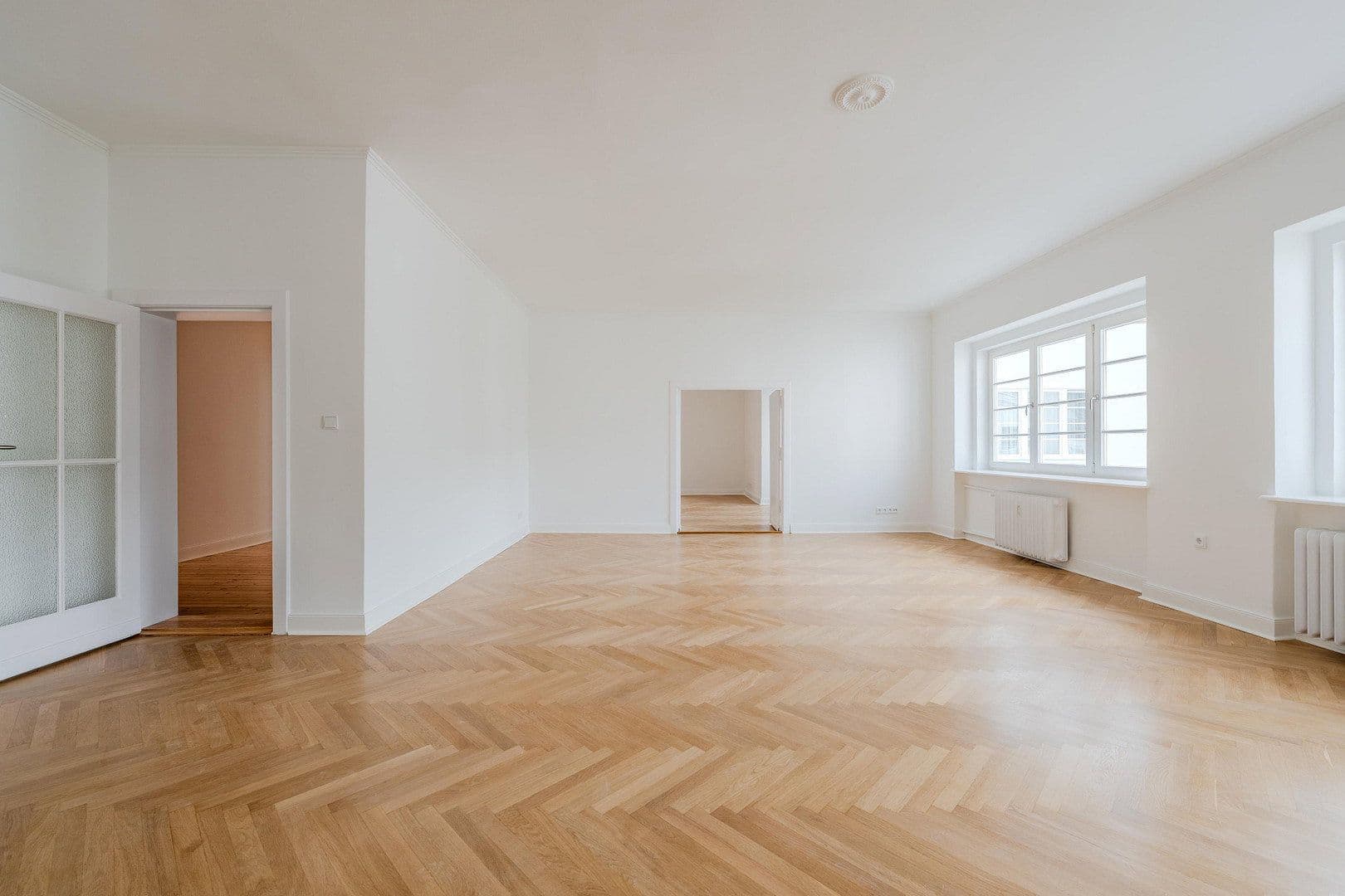 Predaj bytu 4-izbový 148 m², Düsseldorfer Str. 34, Berlin, Berlín Predaj bytu 4-izbový 148 m², Düsseldorfer Str. 34, Berlin, Berlín