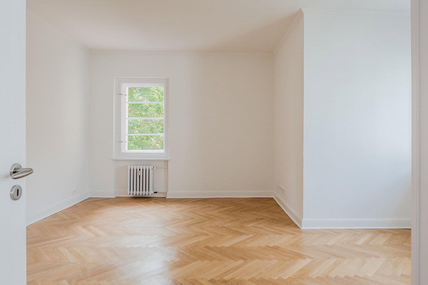 Predaj bytu 4-izbový 148 m², Düsseldorfer Str. 34, Berlin, Berlín Predaj bytu 4-izbový 148 m², Düsseldorfer Str. 34, Berlin, Berlín