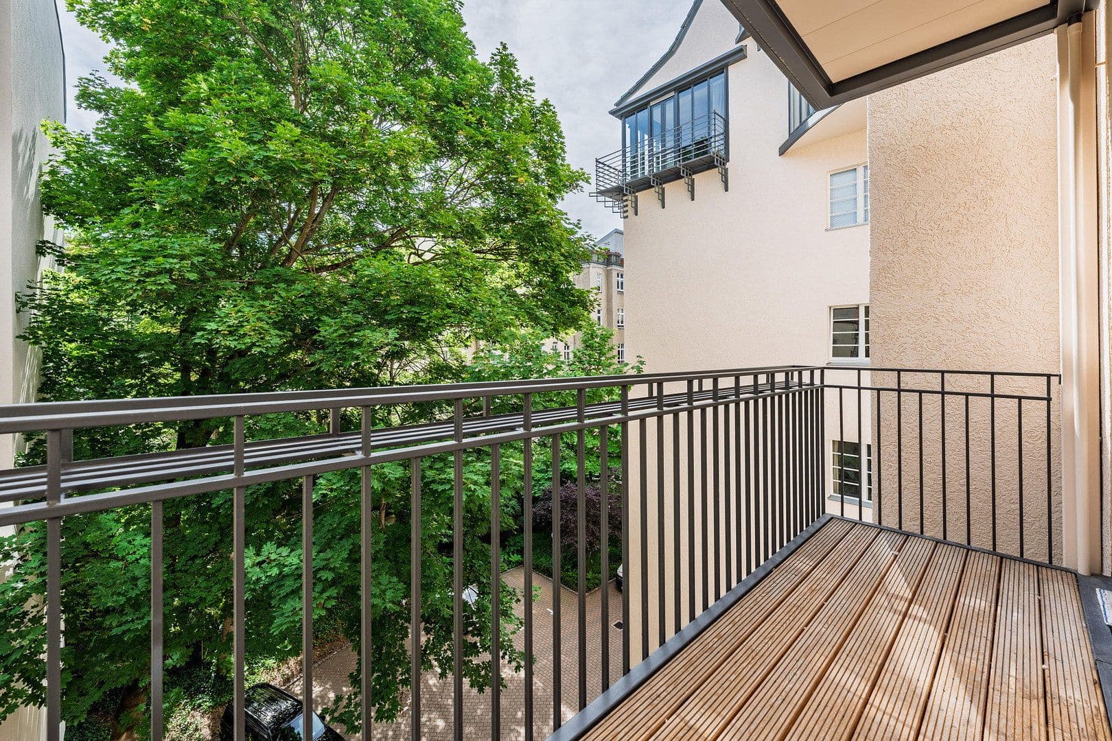 Predaj bytu 4-izbový 148 m², Düsseldorfer Str. 34, Berlin, Berlín Predaj bytu 4-izbový 148 m², Düsseldorfer Str. 34, Berlin, Berlín