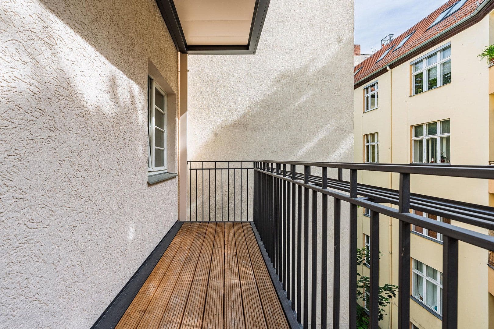 Predaj bytu 4-izbový 148 m², Düsseldorfer Str. 34, Berlin, Berlín Predaj bytu 4-izbový 148 m², Düsseldorfer Str. 34, Berlin, Berlín