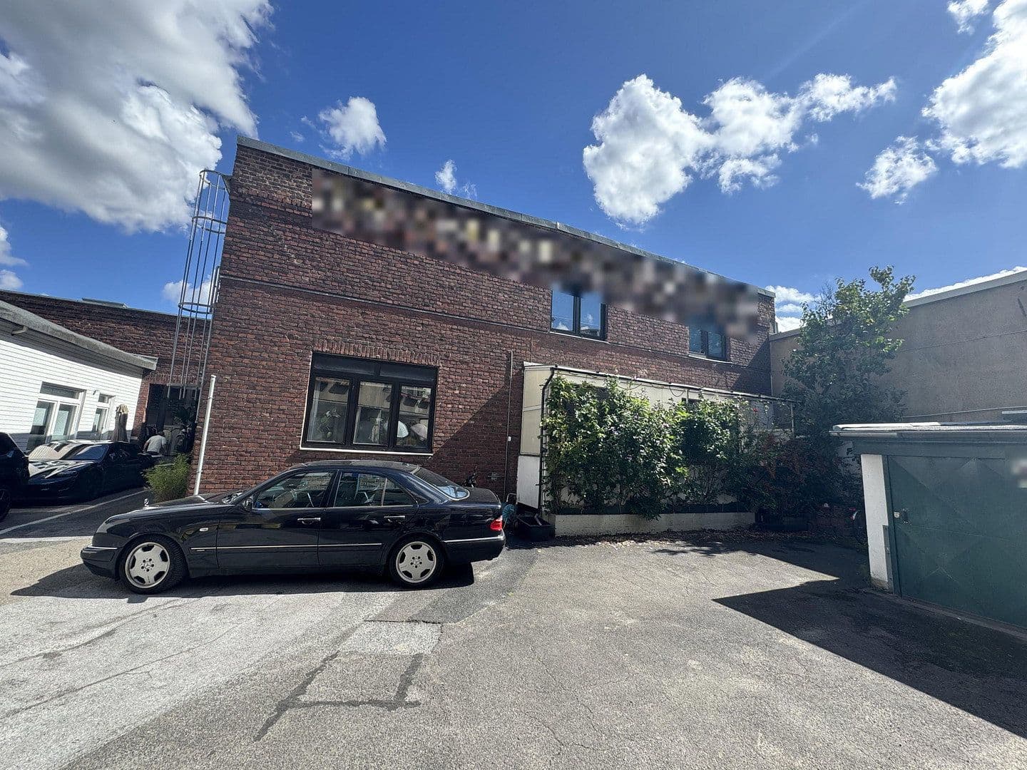 Predaj nebytového priestoru 100 m², Volmerswerther Straße xx, Düsseldorf, Severné Porýnie - Westfálsko Predaj nebytového priestoru 100 m², Volmerswerther Straße xx, Düsseldorf, Severné Porýnie - Westfálsko