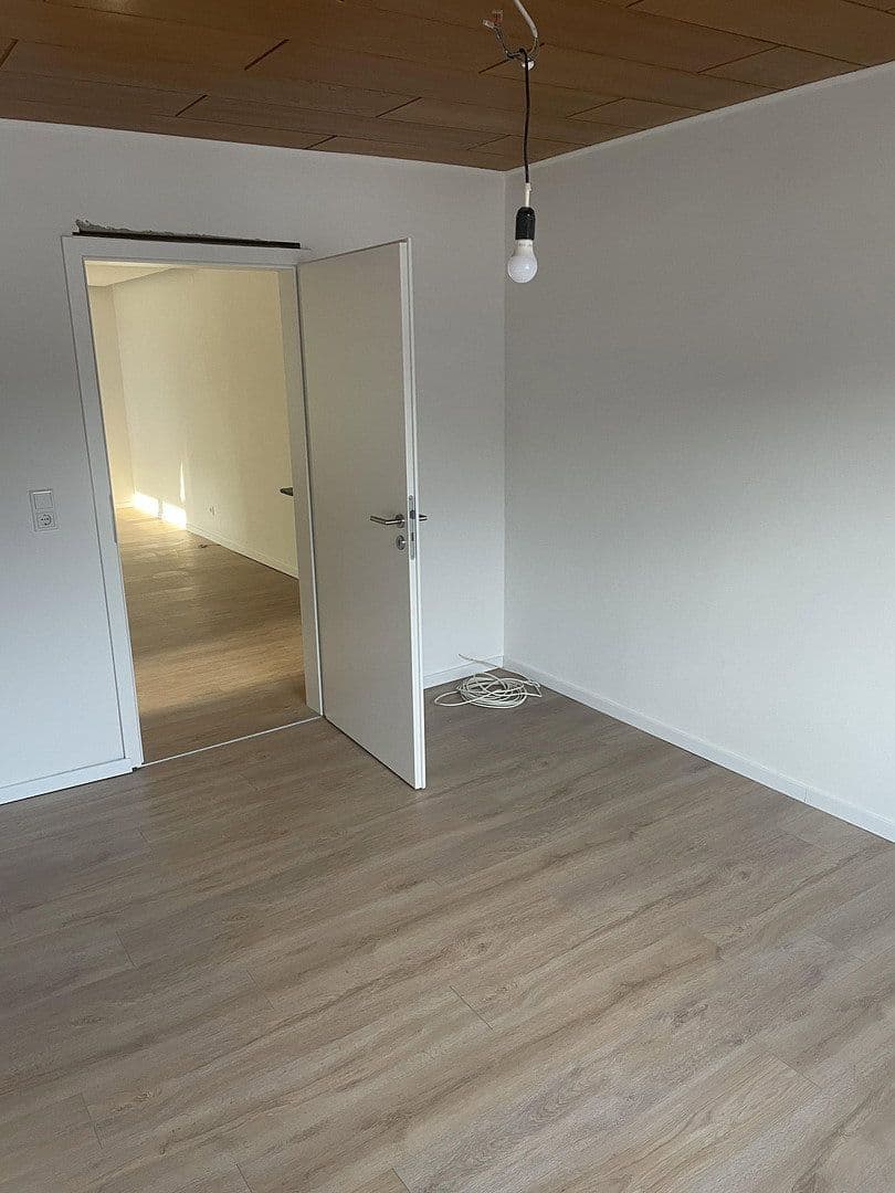 Prenájom bytu 6-izbový 130 m², Willibrordstr. 3, Kevelaer, Severné Porýnie - Westfálsko Prenájom bytu 6-izbový 130 m², Willibrordstr. 3, Kevelaer, Severné Porýnie - Westfálsko