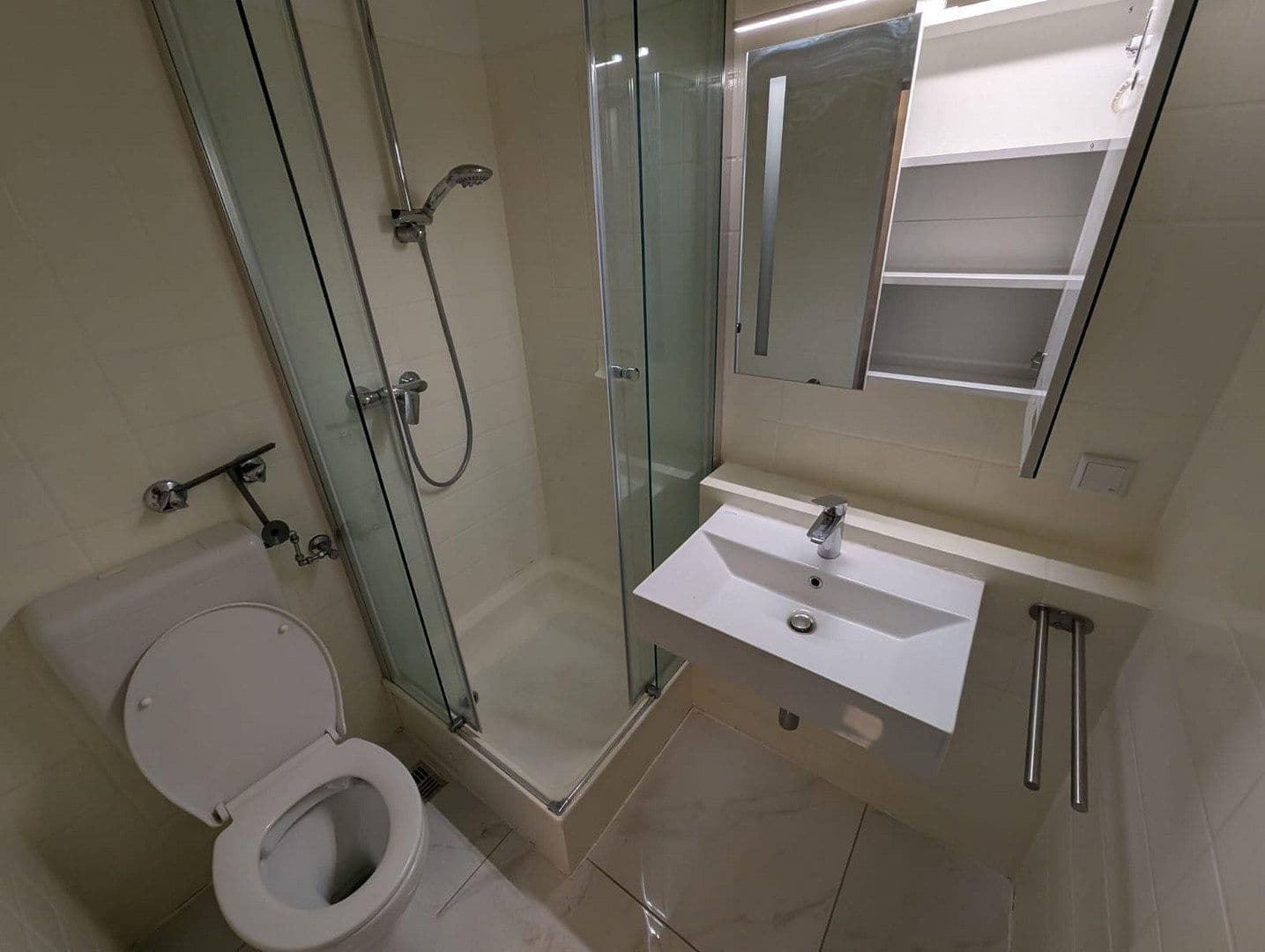 Predaj bytu 1-izbový 35 m², Göttingen, Dolné Sasko Predaj bytu 1-izbový 35 m², Göttingen, Dolné Sasko