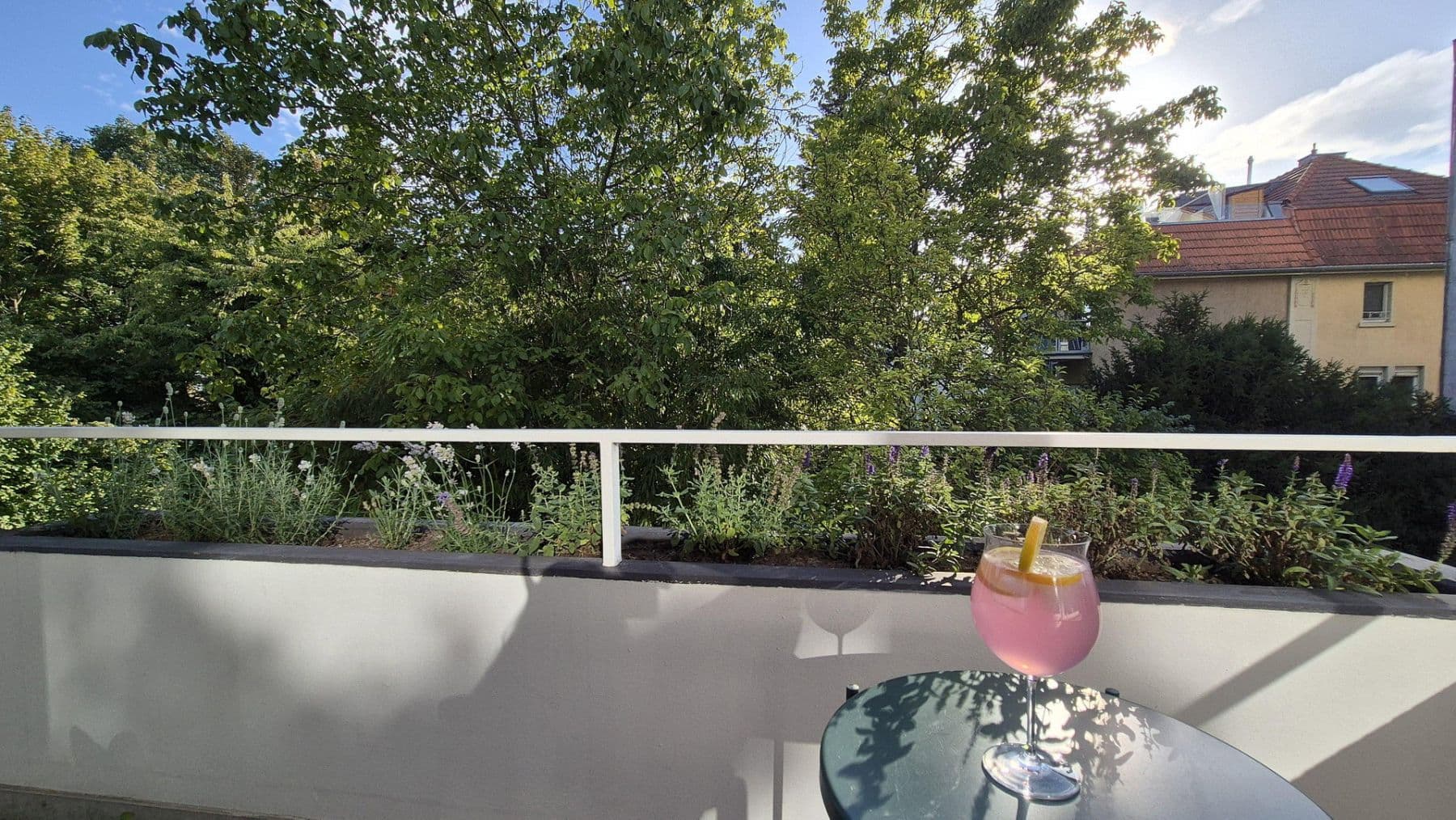 Prenájom bytu 1-izbový 52 m², Augustastraße 9, Bonn, Severné Porýnie - Westfálsko Prenájom bytu 1-izbový 52 m², Augustastraße 9, Bonn, Severné Porýnie - Westfálsko