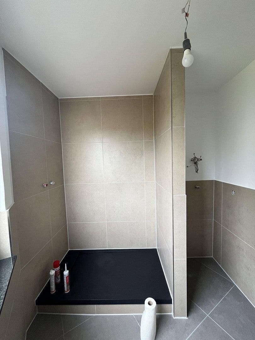 Prenájom bytu 3-izbový 79 m², Wuppertal, Severné Porýnie - Westfálsko Prenájom bytu 3-izbový 79 m², Wuppertal, Severné Porýnie - Westfálsko