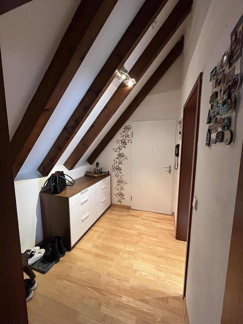 Prenájom bytu 2-izbový 69 m², Stuttgart, Bádensko-Wurttembersko Prenájom bytu 2-izbový 69 m², Stuttgart, Bádensko-Wurttembersko