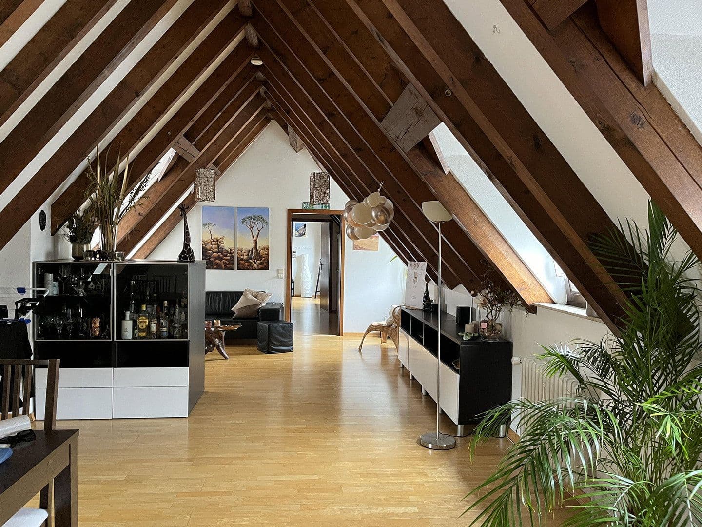 Prenájom bytu 2-izbový 69 m², Stuttgart, Bádensko-Wurttembersko Prenájom bytu 2-izbový 69 m², Stuttgart, Bádensko-Wurttembersko