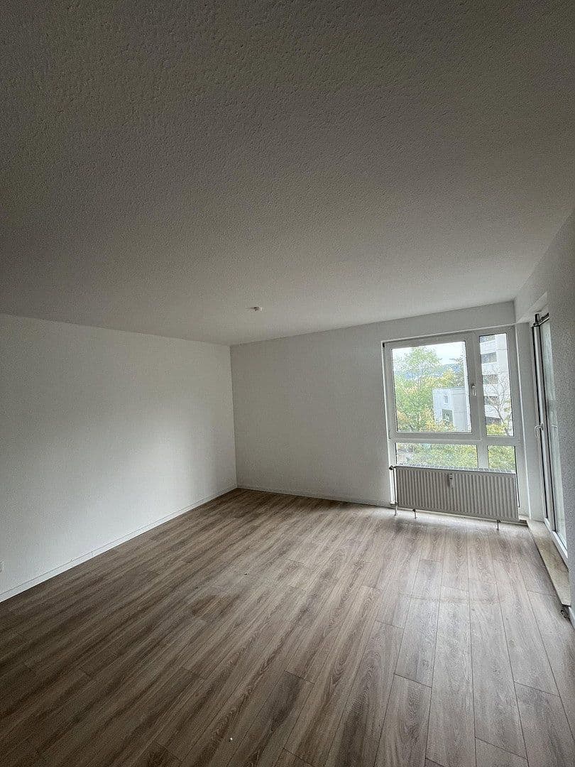 Prenájom bytu 2-izbový 56 m², Wuppertal, Severné Porýnie - Westfálsko Prenájom bytu 2-izbový 56 m², Wuppertal, Severné Porýnie - Westfálsko