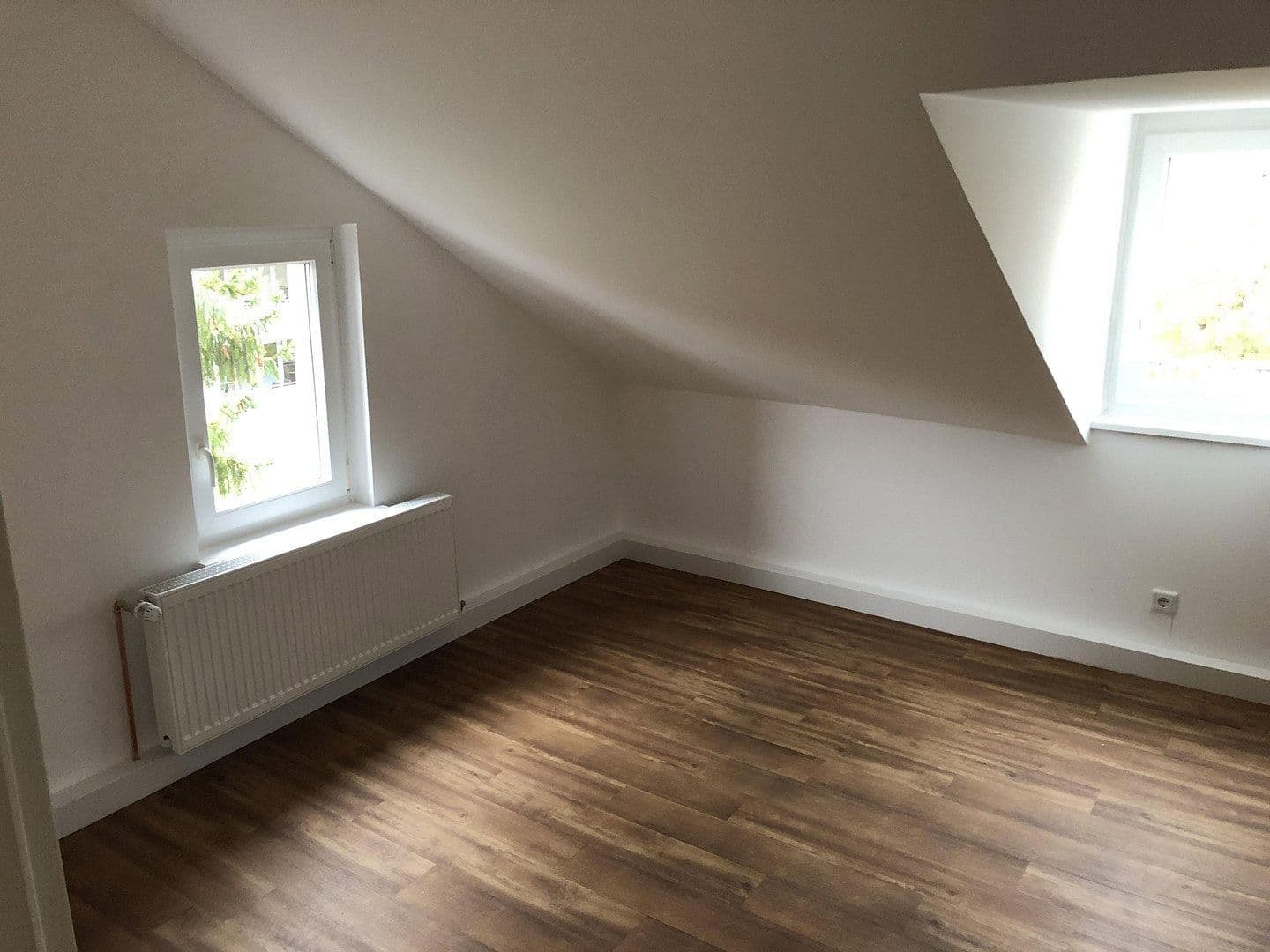 Prenájom bytu 2-izbový 40 m², Frankfurt am Main, Hesensko Prenájom bytu 2-izbový 40 m², Frankfurt am Main, Hesensko