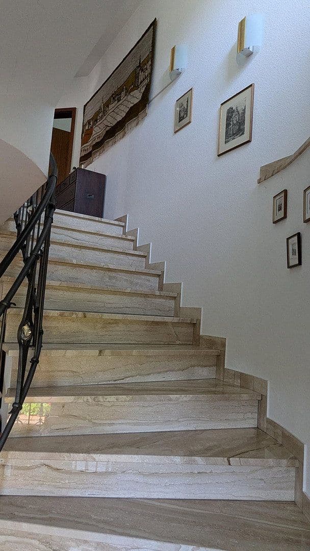 Predaj domu 216 m², pozemok 2.520 m², Melle, Dolné Sasko Predaj domu 216 m², pozemok 2.520 m², Melle, Dolné Sasko