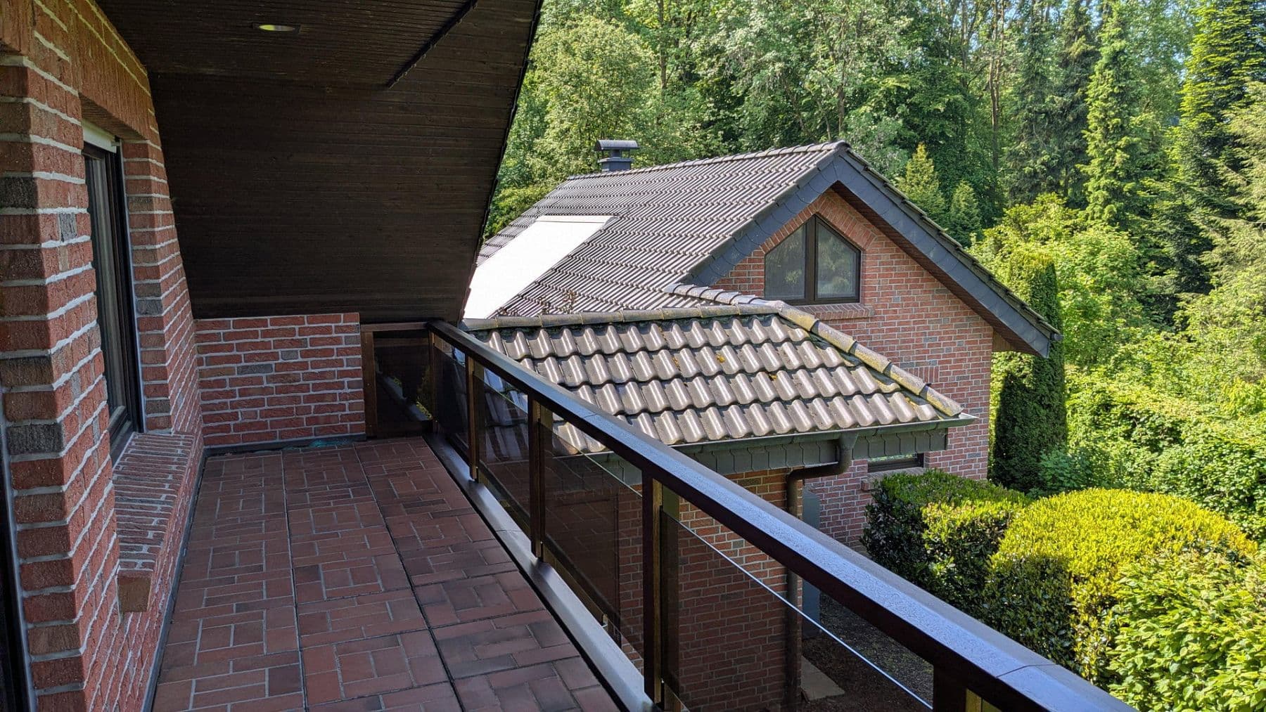 Predaj domu 216 m², pozemok 2.520 m², Melle, Dolné Sasko Predaj domu 216 m², pozemok 2.520 m², Melle, Dolné Sasko