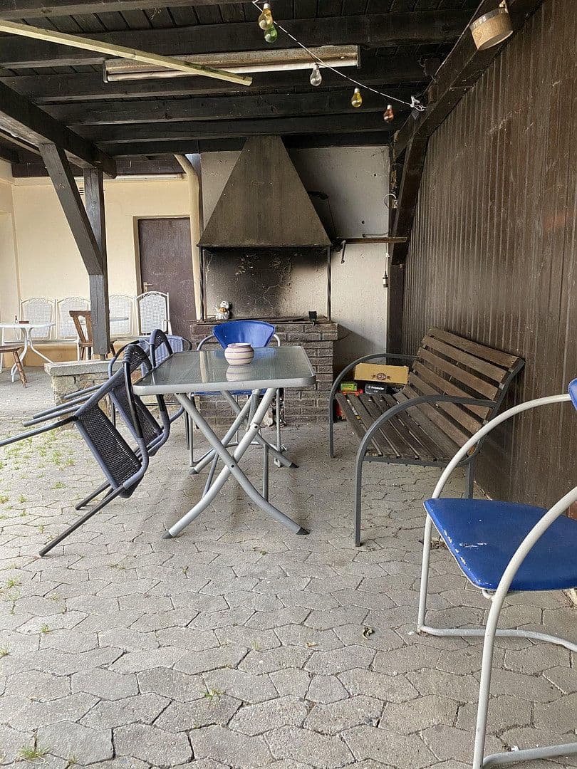 Predaj domu 190 m², pozemok 956 m², Stipshausen, Porýnie-Falcko Predaj domu 190 m², pozemok 956 m², Stipshausen, Porýnie-Falcko