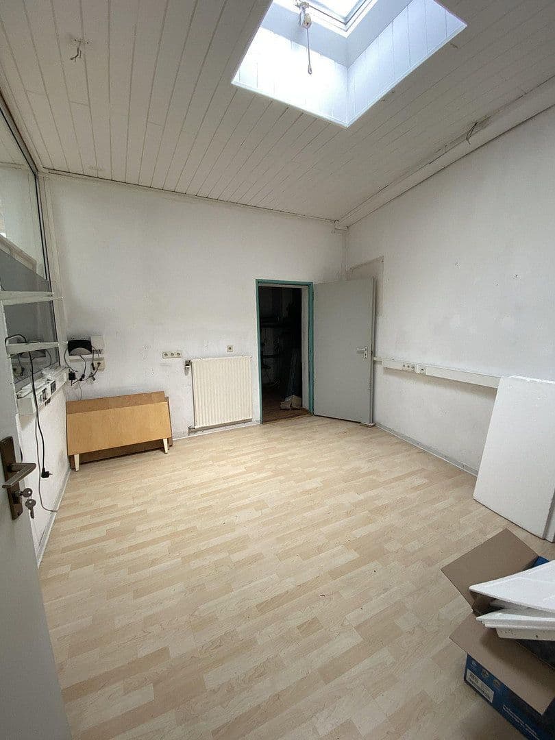 Predaj domu 190 m², pozemok 956 m², Stipshausen, Porýnie-Falcko Predaj domu 190 m², pozemok 956 m², Stipshausen, Porýnie-Falcko