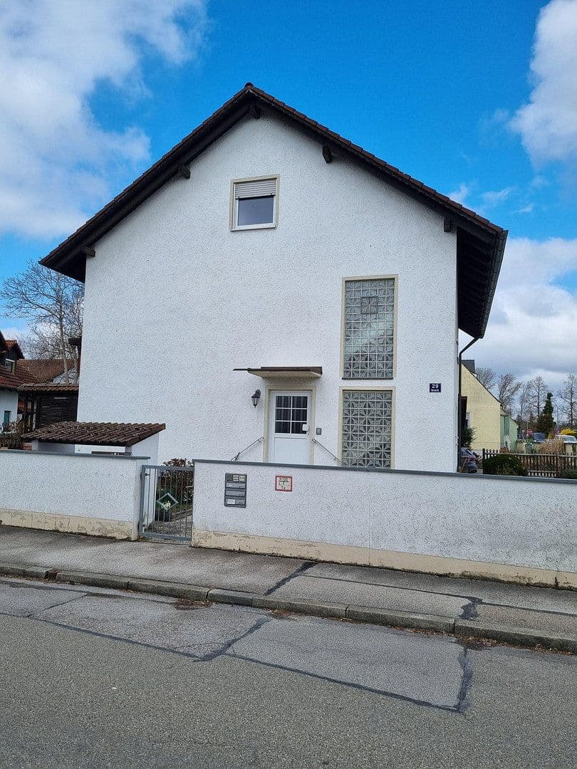 Predaj domu 245 m², pozemok 662 m², Oberringstrasse 29, Ingolstadt, Bavorsko Predaj domu 245 m², pozemok 662 m², Oberringstrasse 29, Ingolstadt, Bavorsko