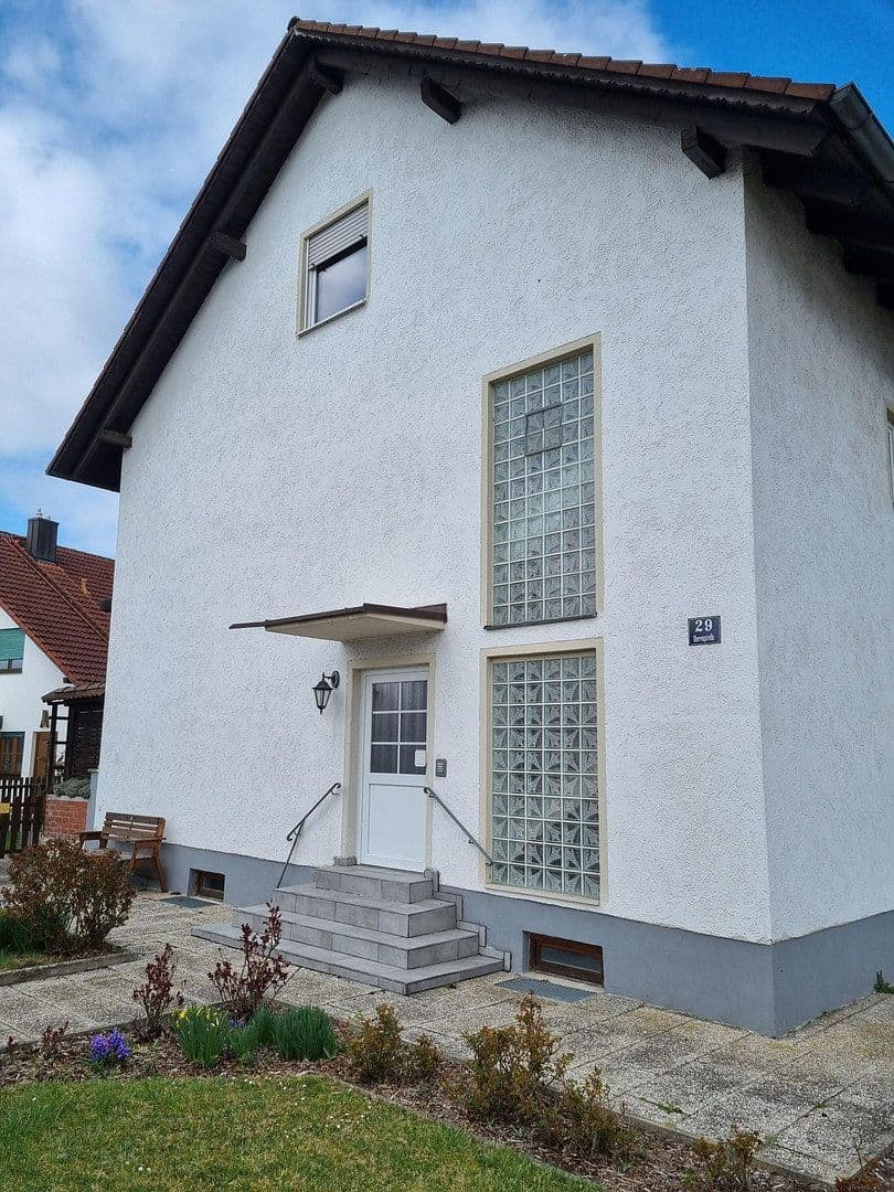 Predaj domu 245 m², pozemok 662 m², Oberringstrasse 29, Ingolstadt, Bavorsko Predaj domu 245 m², pozemok 662 m², Oberringstrasse 29, Ingolstadt, Bavorsko