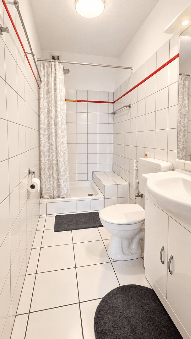 Prenájom bytu 2-izbový 50 m², Maria-Theresia-Allee 35, Aachen, Severné Porýnie - Westfálsko Prenájom bytu 2-izbový 50 m², Maria-Theresia-Allee 35, Aachen, Severné Porýnie - Westfálsko