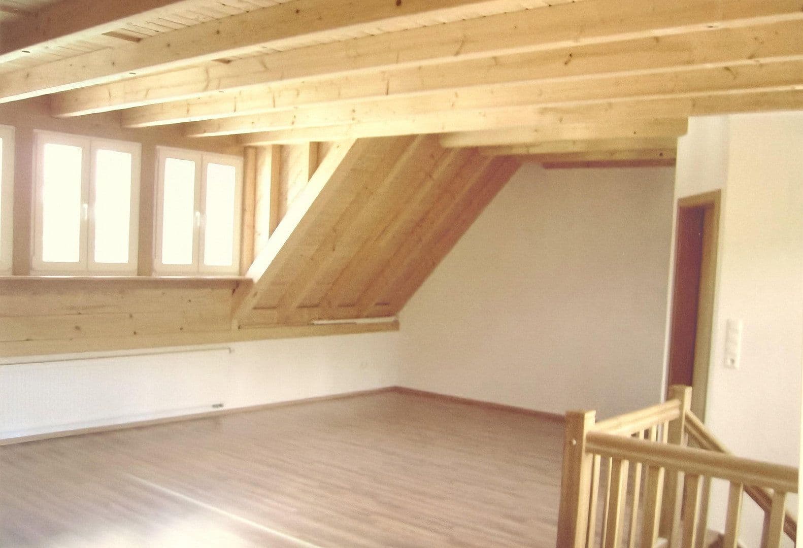 Prenájom domu 135 m², pozemok 194 m², Schwammertstraße 14, Stadtkyll, Porýnie-Falcko Prenájom domu 135 m², pozemok 194 m², Schwammertstraße 14, Stadtkyll, Porýnie-Falcko