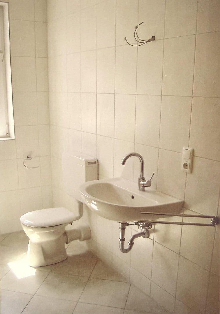Prenájom domu 135 m², pozemok 194 m², Schwammertstraße 14, Stadtkyll, Porýnie-Falcko Prenájom domu 135 m², pozemok 194 m², Schwammertstraße 14, Stadtkyll, Porýnie-Falcko