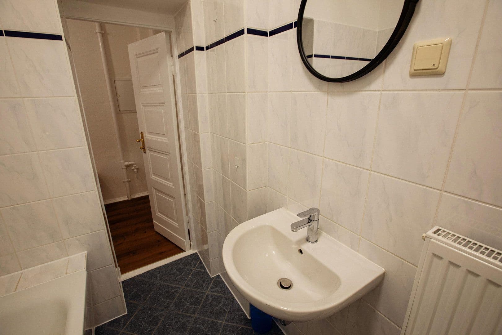Prenájom bytu 1-izbový 44 m², Stahlheimer Straße 24, Berlin, Berlín Prenájom bytu 1-izbový 44 m², Stahlheimer Straße 24, Berlin, Berlín
