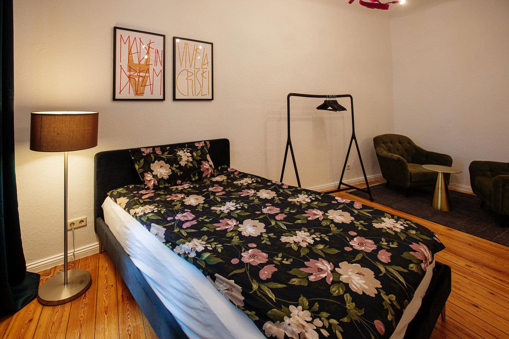 Prenájom bytu 1-izbový 44 m², Stahlheimer Straße 24, Berlin, Berlín Prenájom bytu 1-izbový 44 m², Stahlheimer Straße 24, Berlin, Berlín