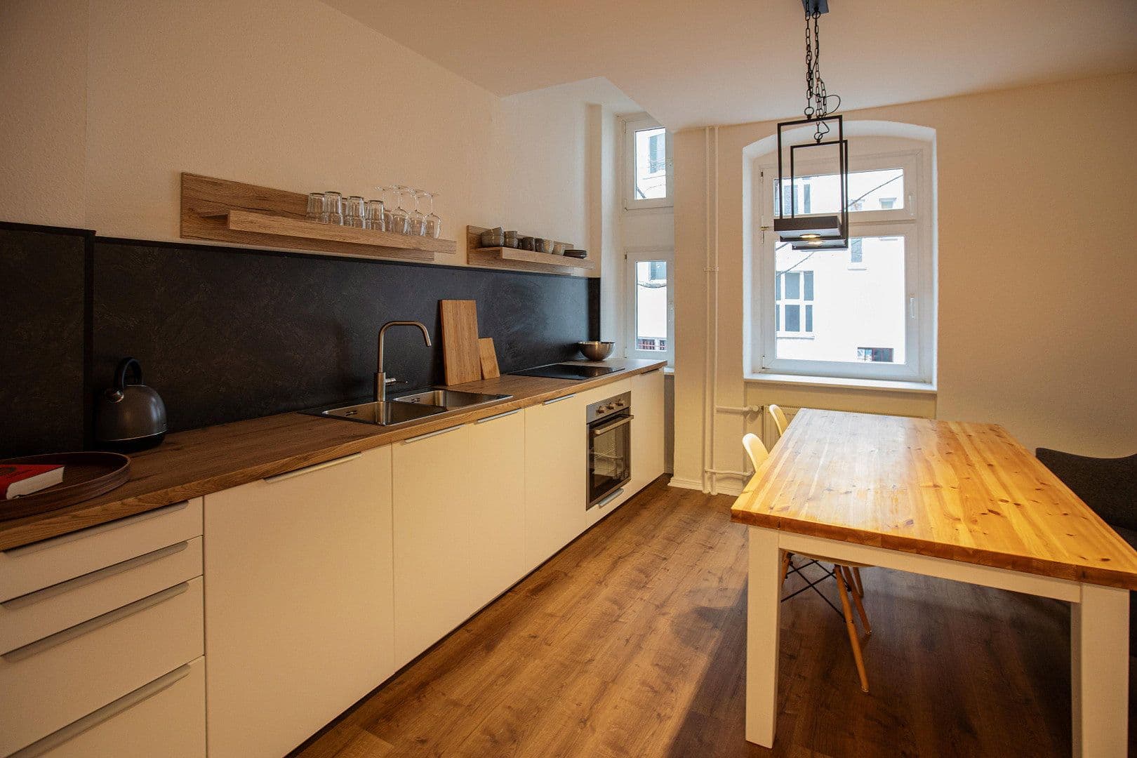 Prenájom bytu 1-izbový 44 m², Stahlheimer Straße 24, Berlin, Berlín Prenájom bytu 1-izbový 44 m², Stahlheimer Straße 24, Berlin, Berlín