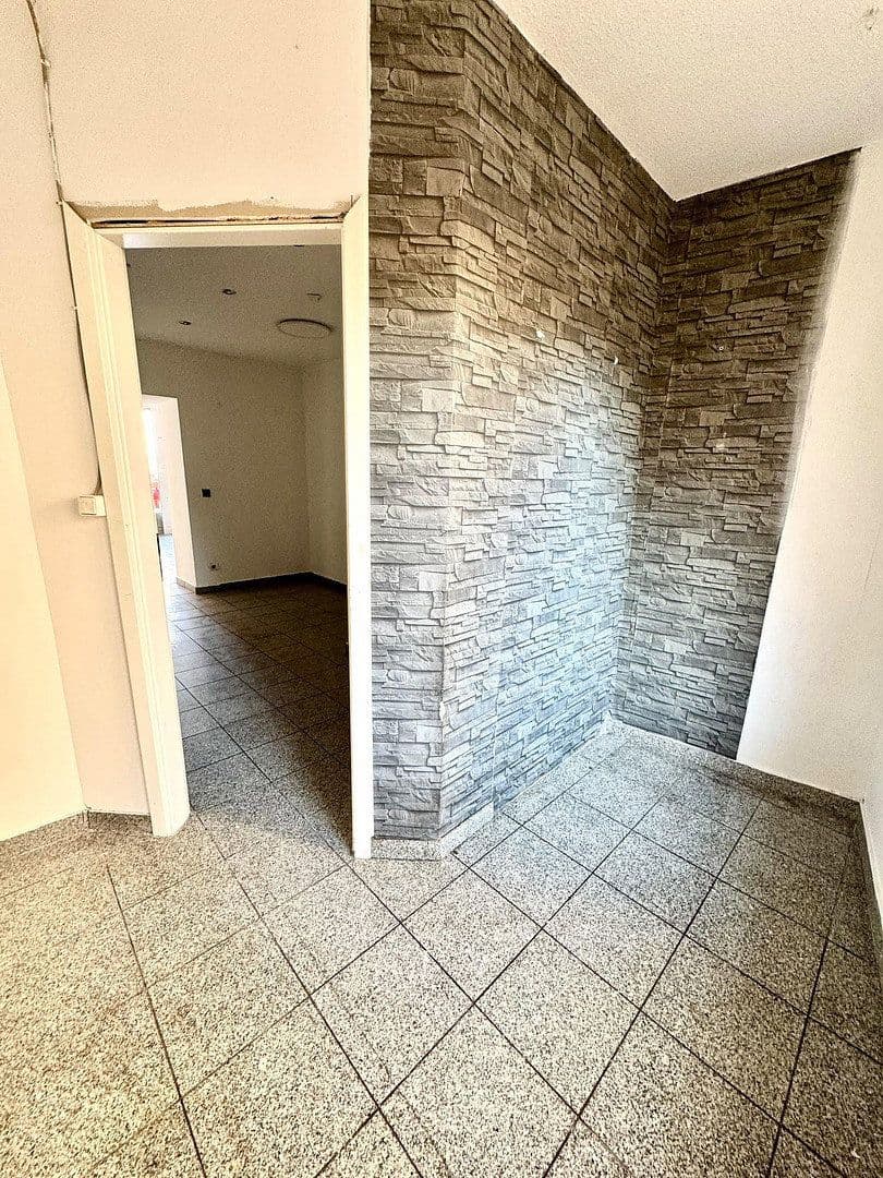 Prenájom nebytového priestoru 70 m², Allersberger Str. 111, Nürnberg, Bavorsko Prenájom nebytového priestoru 70 m², Allersberger Str. 111, Nürnberg, Bavorsko