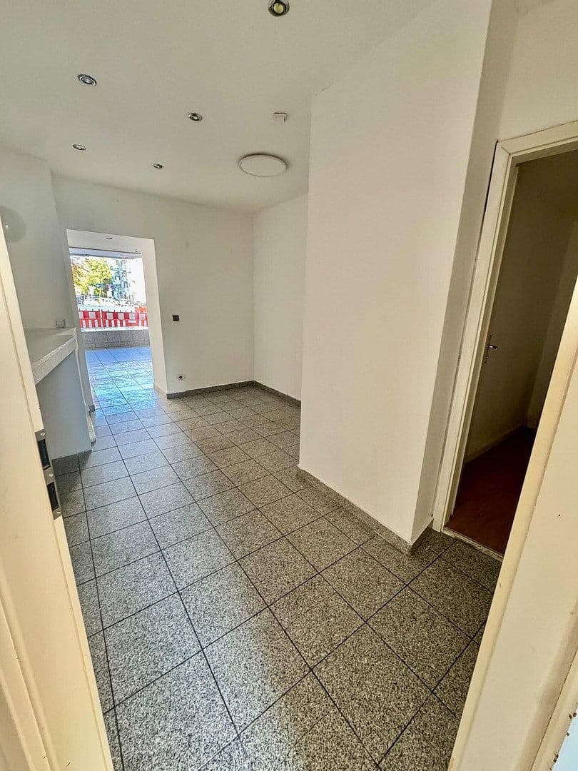Prenájom nebytového priestoru 70 m², Allersberger Str. 111, Nürnberg, Bavorsko Prenájom nebytového priestoru 70 m², Allersberger Str. 111, Nürnberg, Bavorsko