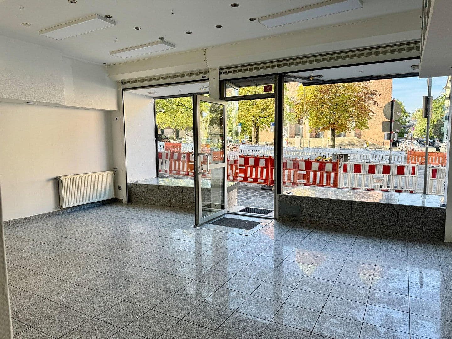 Prenájom nebytového priestoru 70 m², Allersberger Str. 111, Nürnberg, Bavorsko Prenájom nebytového priestoru 70 m², Allersberger Str. 111, Nürnberg, Bavorsko