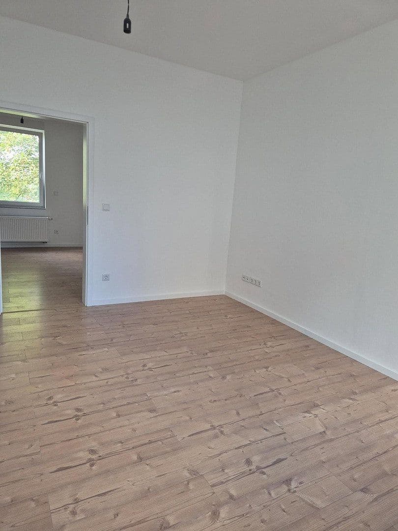 Prenájom bytu 3-izbový 100 m², Loher Str. 35, Lüdenscheid, Severné Porýnie - Westfálsko Prenájom bytu 3-izbový 100 m², Loher Str. 35, Lüdenscheid, Severné Porýnie - Westfálsko