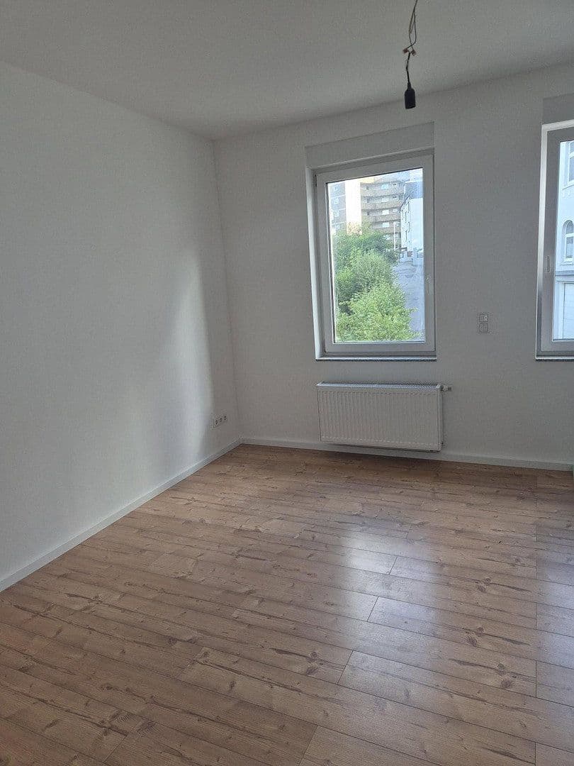 Prenájom bytu 3-izbový 100 m², Loher Str. 35, Lüdenscheid, Severné Porýnie - Westfálsko Prenájom bytu 3-izbový 100 m², Loher Str. 35, Lüdenscheid, Severné Porýnie - Westfálsko