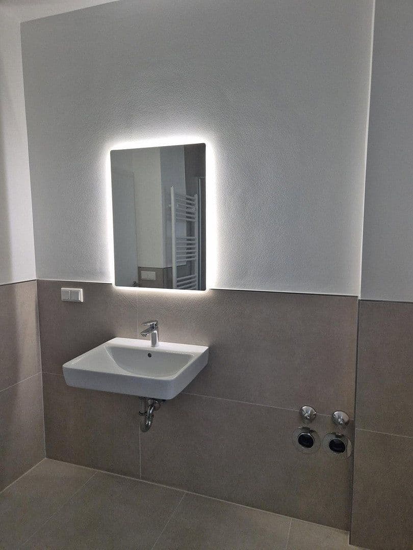 Prenájom bytu 3-izbový 100 m², Loher Str. 35, Lüdenscheid, Severné Porýnie - Westfálsko Prenájom bytu 3-izbový 100 m², Loher Str. 35, Lüdenscheid, Severné Porýnie - Westfálsko