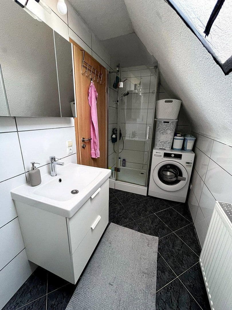 Prenájom bytu 3-izbový 69 m², Abstatter Straße 36, Untergruppenbach, Bádensko-Wurttembersko Prenájom bytu 3-izbový 69 m², Abstatter Straße 36, Untergruppenbach, Bádensko-Wurttembersko