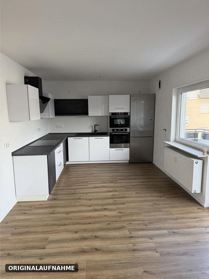 Prenájom bytu 4-izbový 100 m², Neckargemünd, Bádensko-Wurttembersko Prenájom bytu 4-izbový 100 m², Neckargemünd, Bádensko-Wurttembersko