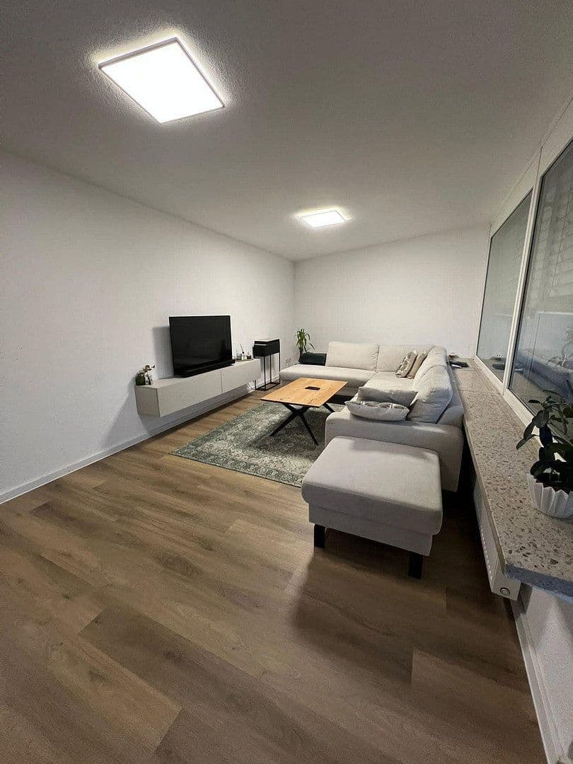 Prenájom bytu 2-izbový 75 m², Stuttgart-Wangen, Bádensko-Wurttembersko Prenájom bytu 2-izbový 75 m², Stuttgart-Wangen, Bádensko-Wurttembersko