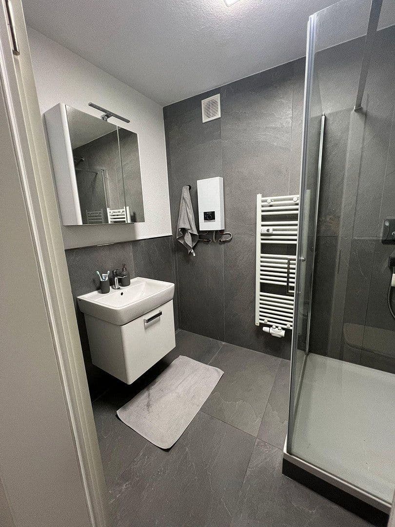 Prenájom bytu 2-izbový 75 m², Stuttgart-Wangen, Bádensko-Wurttembersko Prenájom bytu 2-izbový 75 m², Stuttgart-Wangen, Bádensko-Wurttembersko