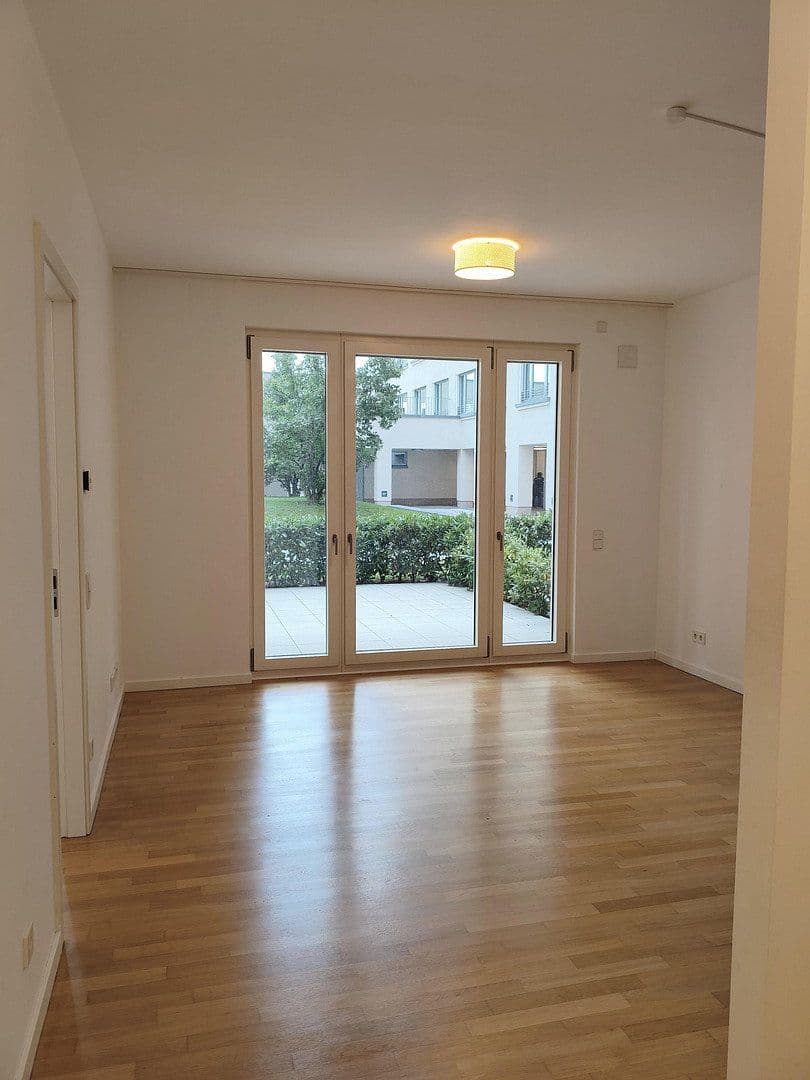Prenájom bytu 2-izbový 55 m², Gabriele-Tergit-Promenade 21, Berlin, Berlín Prenájom bytu 2-izbový 55 m², Gabriele-Tergit-Promenade 21, Berlin, Berlín
