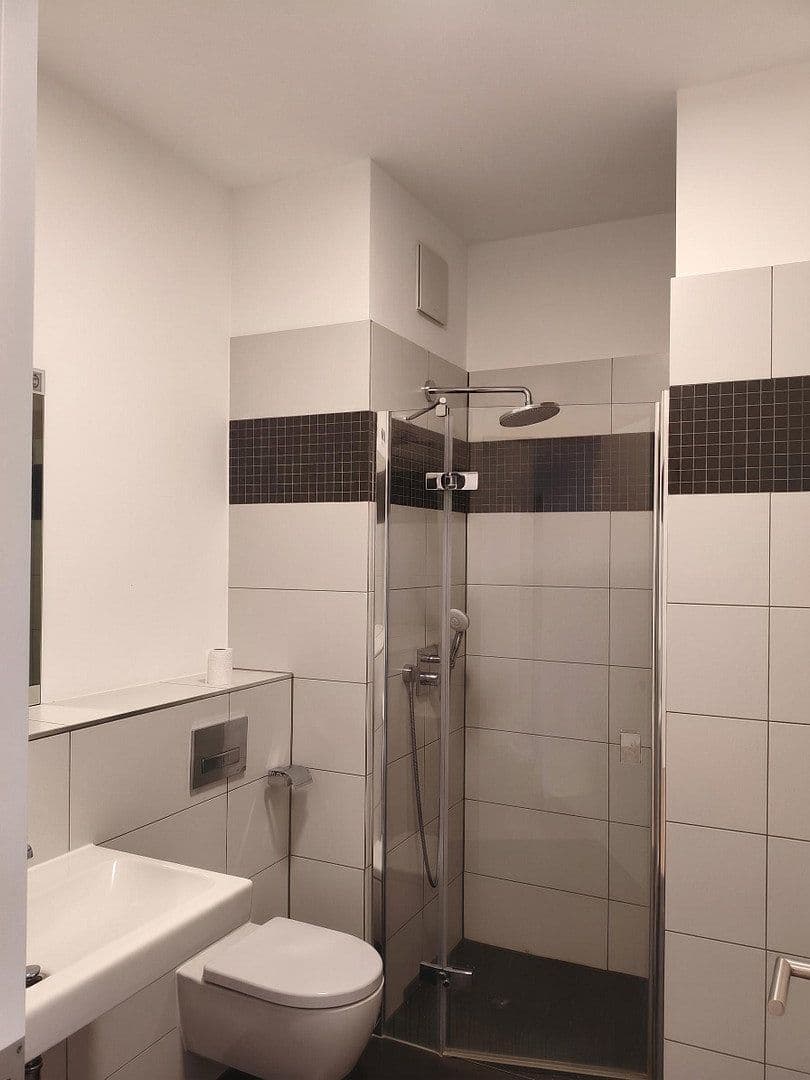 Prenájom bytu 2-izbový 55 m², Gabriele-Tergit-Promenade 21, Berlin, Berlín Prenájom bytu 2-izbový 55 m², Gabriele-Tergit-Promenade 21, Berlin, Berlín