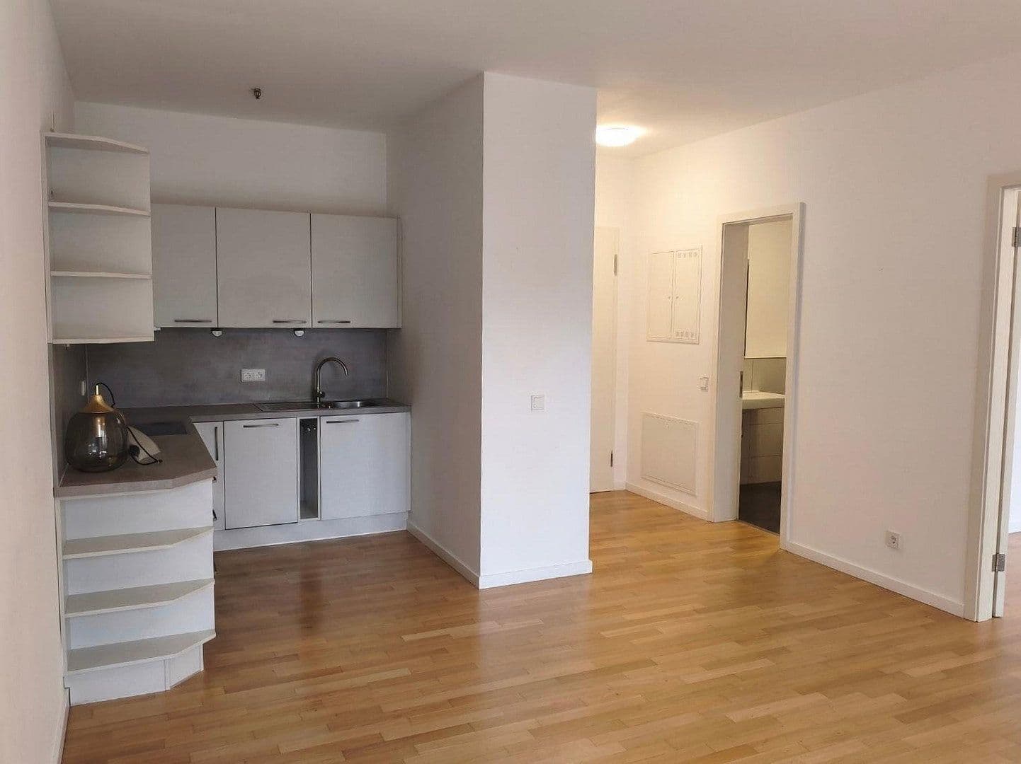Prenájom bytu 2-izbový 55 m², Gabriele-Tergit-Promenade 21, Berlin, Berlín Prenájom bytu 2-izbový 55 m², Gabriele-Tergit-Promenade 21, Berlin, Berlín