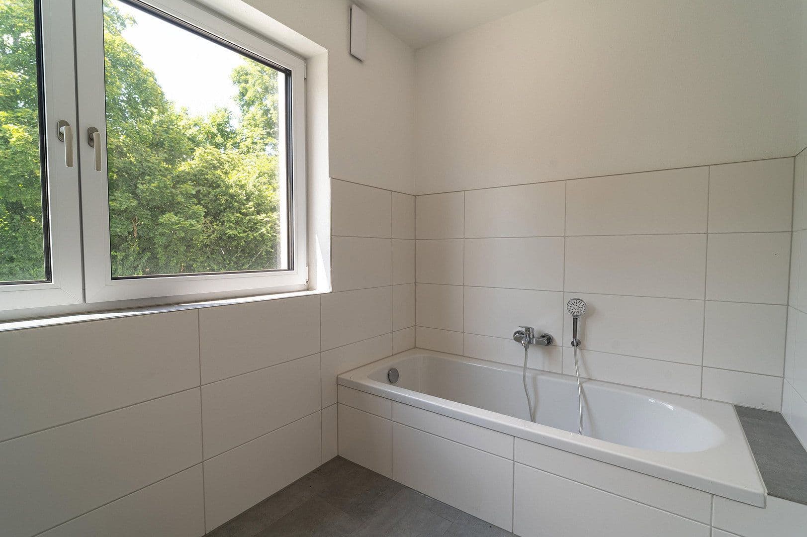 Predaj domu 125 m², pozemok 237 m², Moosburg an der Isar, Bavorsko Predaj domu 125 m², pozemok 237 m², Moosburg an der Isar, Bavorsko