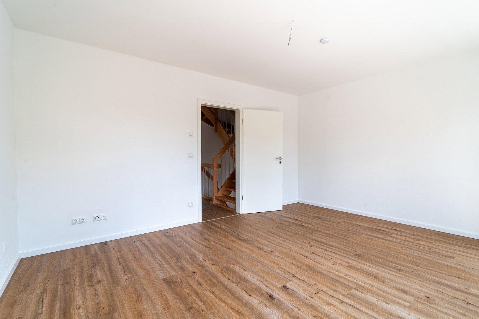 Predaj domu 125 m², pozemok 237 m², Moosburg an der Isar, Bavorsko Predaj domu 125 m², pozemok 237 m², Moosburg an der Isar, Bavorsko