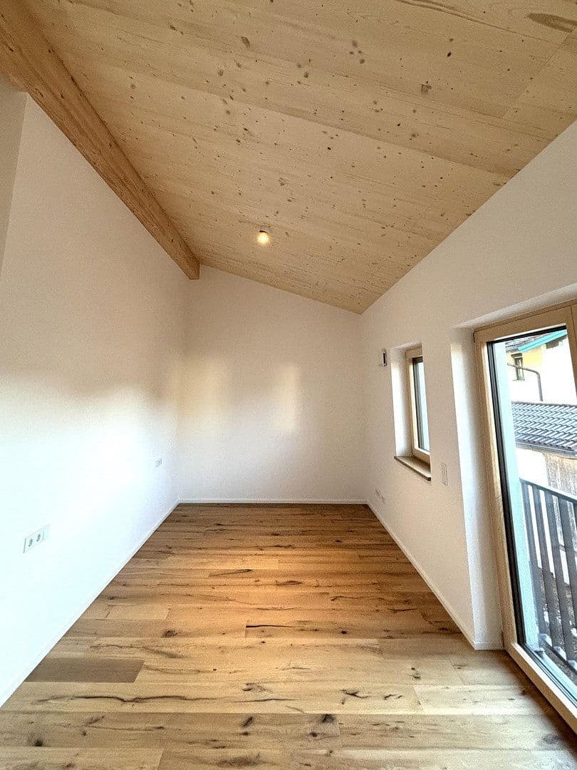 Prenájom domu 133 m², pozemok 250 m², Raubling, Bavorsko Prenájom domu 133 m², pozemok 250 m², Raubling, Bavorsko