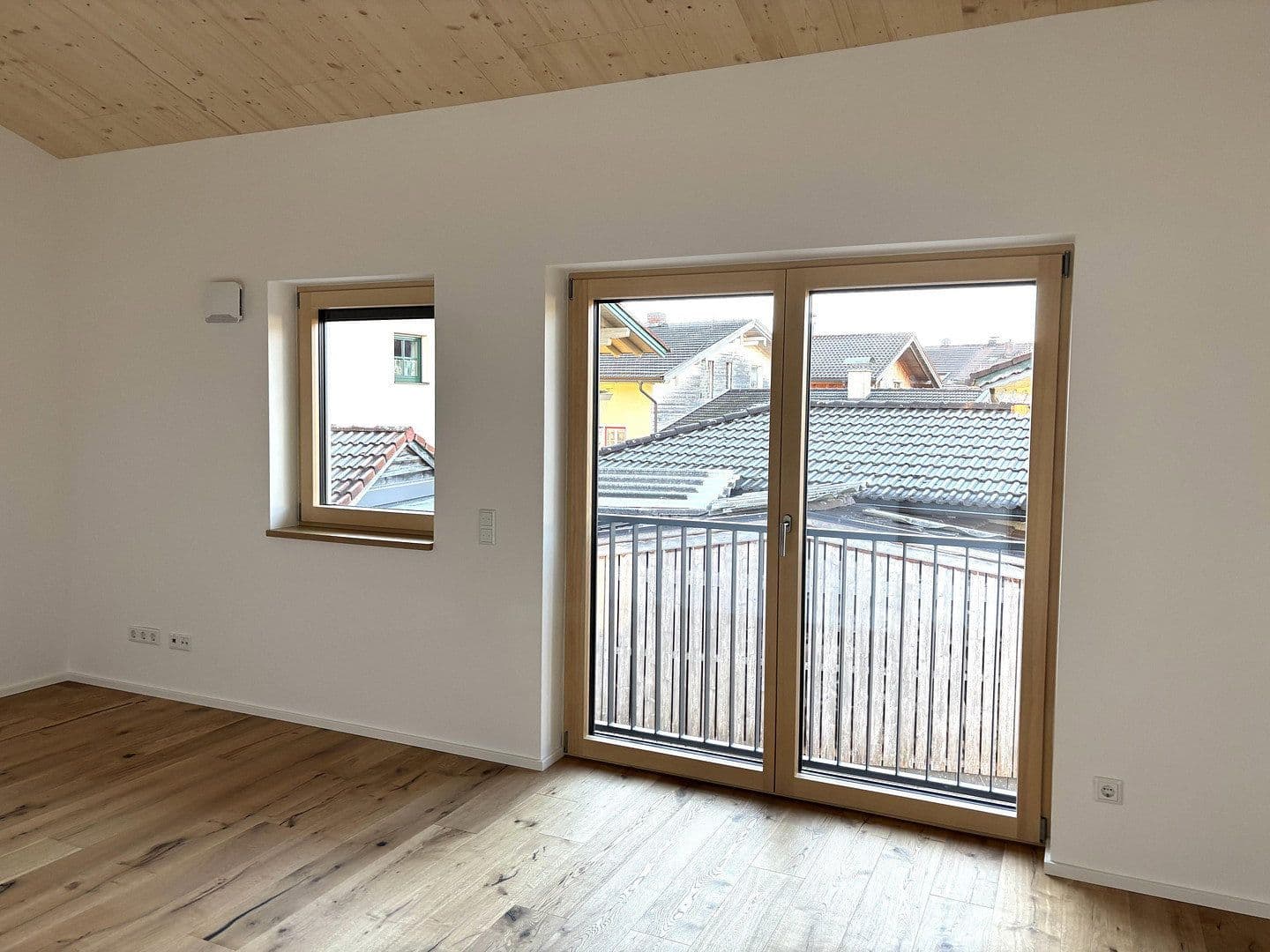 Prenájom domu 133 m², pozemok 250 m², Raubling, Bavorsko Prenájom domu 133 m², pozemok 250 m², Raubling, Bavorsko