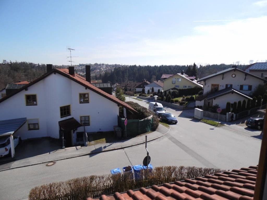 Predaj domu 156 m², pozemok 304 m², Straßkirchen, Bavorsko Predaj domu 156 m², pozemok 304 m², Straßkirchen, Bavorsko