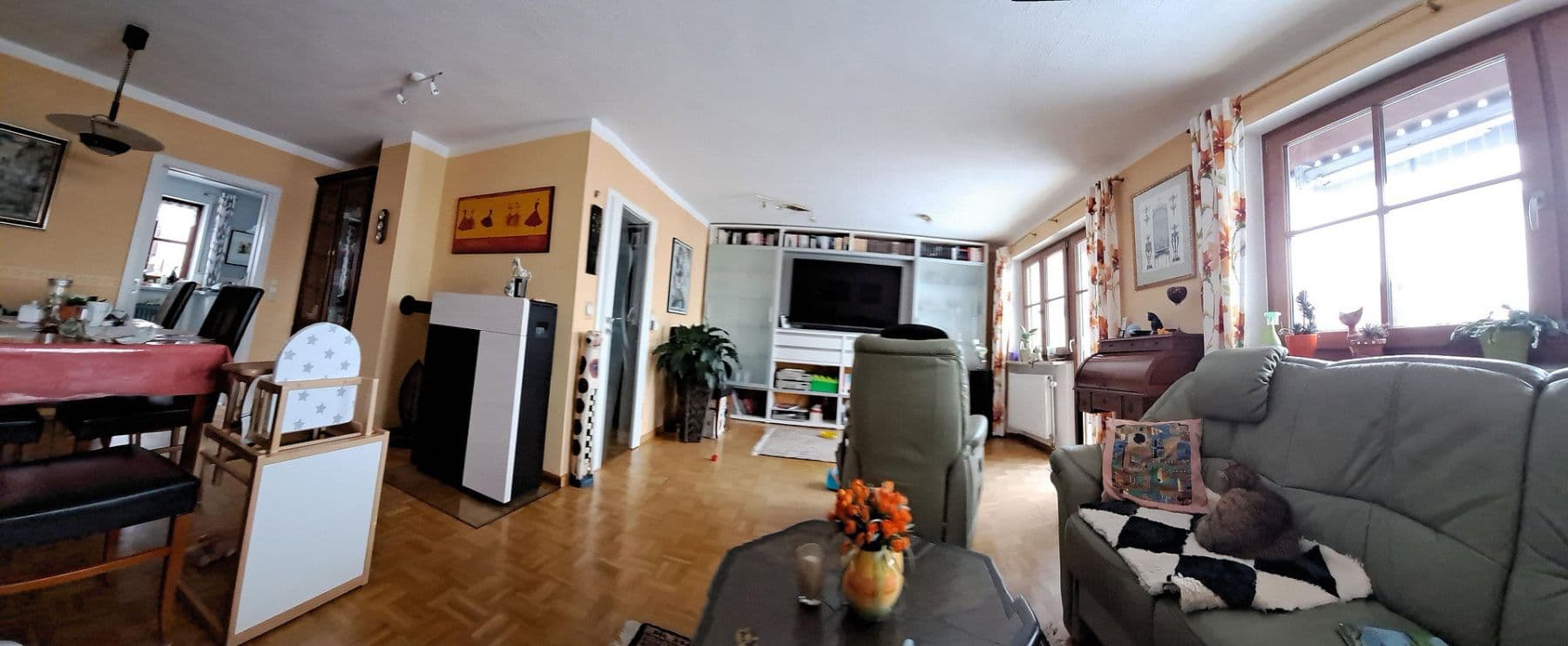 Predaj domu 156 m², pozemok 304 m², Straßkirchen, Bavorsko Predaj domu 156 m², pozemok 304 m², Straßkirchen, Bavorsko
