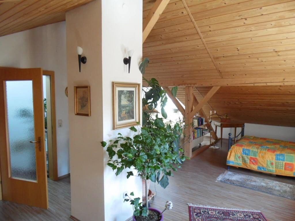 Predaj domu 156 m², pozemok 304 m², Straßkirchen, Bavorsko Predaj domu 156 m², pozemok 304 m², Straßkirchen, Bavorsko