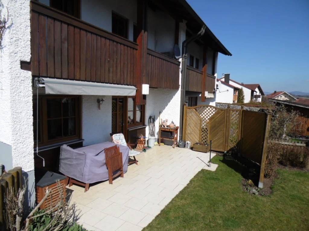 Predaj domu 156 m², pozemok 304 m², Straßkirchen, Bavorsko Predaj domu 156 m², pozemok 304 m², Straßkirchen, Bavorsko