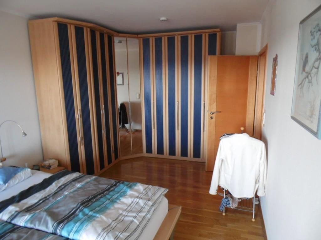 Predaj domu 156 m², pozemok 304 m², Straßkirchen, Bavorsko Predaj domu 156 m², pozemok 304 m², Straßkirchen, Bavorsko
