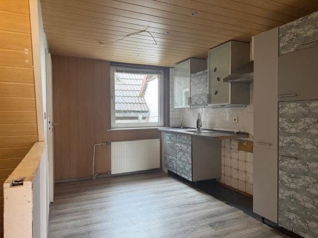 Prenájom bytu 4-izbový 128 m², Bruchtorstraße 2, Dassel, Dolné Sasko Prenájom bytu 4-izbový 128 m², Bruchtorstraße 2, Dassel, Dolné Sasko