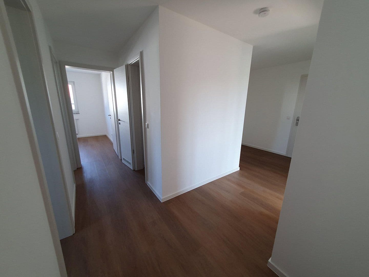 Prenájom bytu 3-izbový 95 m², Schreinerweg 5, Ursensollen, Bavorsko Prenájom bytu 3-izbový 95 m², Schreinerweg 5, Ursensollen, Bavorsko
